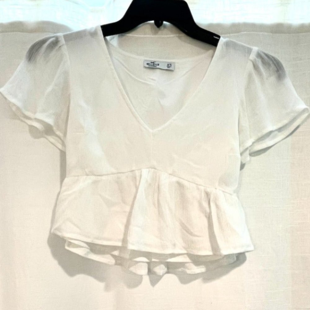 NWOT White Hollister Top